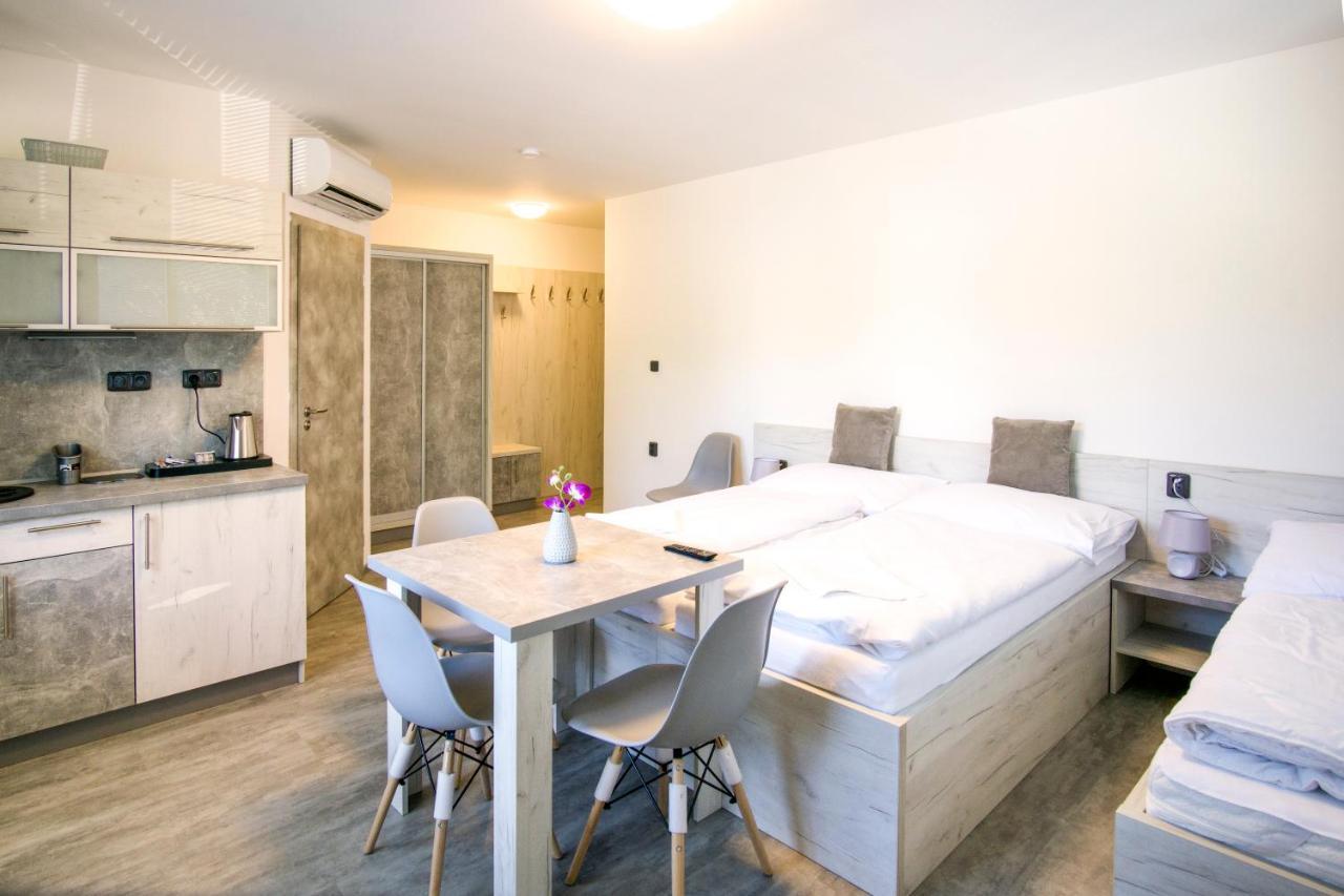 Hotel U Plaze Vranov nad Dyjí Eksteriør bilde